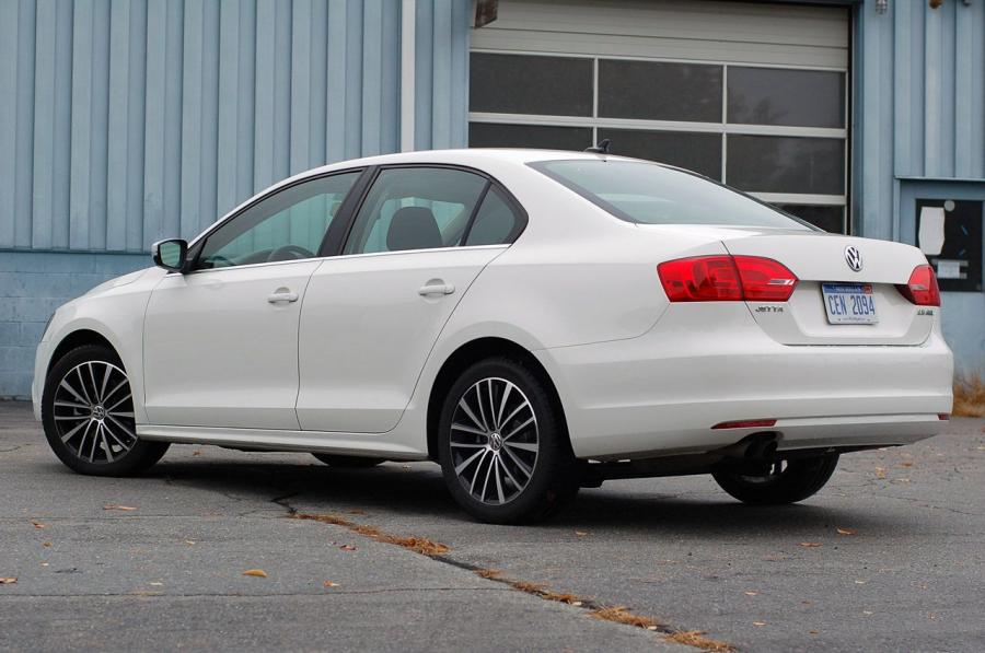  Volkswagen Jetta 2011 года  (фото 56 из 139)